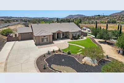 37395 Eden Garden Court, Temecula, CA 92592 - Photo 6