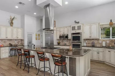 37395 Eden Garden Court, Temecula, CA 92592 - Photo 14