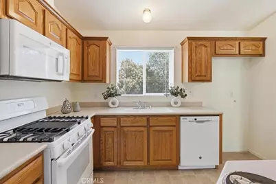 510 Acacia, Cedar Glen, CA 92321 - Photo 8