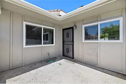 38750 Via Las Flores, Murrieta, CA 92563 - Photo 40
