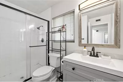 38750 Via Las Flores, Murrieta, CA 92563 - Photo 18