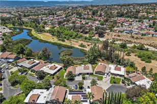 38750 Via Las Flores, Murrieta, CA 92563 - Photo 10