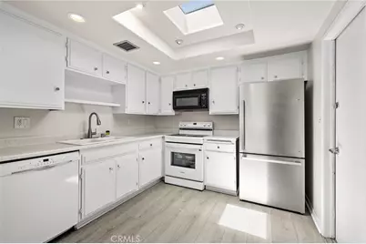 38750 Via Las Flores, Murrieta, CA 92563 - Photo 28