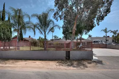 9542 52nd, Jurupa, CA 92509 - Photo 2