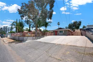 9542 52nd, Jurupa Valley, CA 92509 - Photo 40
