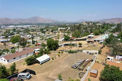9542 52nd, Jurupa, CA 92509 - Photo 36