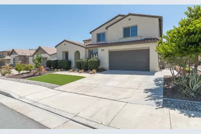 34794 Garden Trellis, Murrieta, CA 92563 - Photo 2