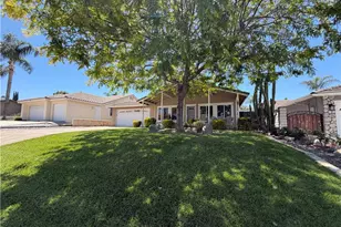 30001 Vacation, Canyon Lake, CA 92587 - Photo 4