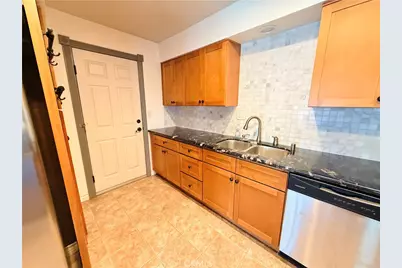 30001 Vacation, Canyon Lake, CA 92587 - Photo 12