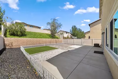 24248 Bay Laurel Avenue, Murrieta, CA 92562 - Photo 28