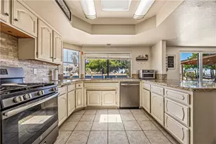 17918 Catalpa St, Hesperia, CA 92345 - Photo 10