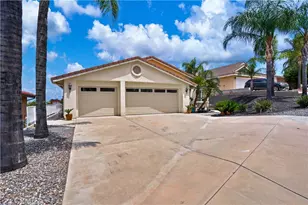 30446 S Fork Dr, Canyon Lake, CA 92587 - Photo 4