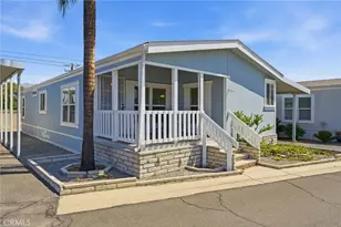 880 N Lake St, Hemet, CA 92544 - Photo 2