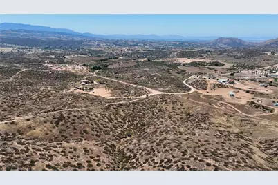 1 Intrepid Road, Temecula, CA 92592 - Photo 6