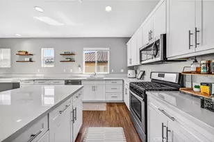 30354 Woodland Hills St, Murrieta, CA 92563 - Photo 24