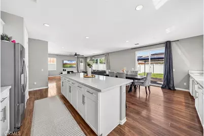 30354 Woodland Hills Street, Murrieta, CA 92563 - Photo 22