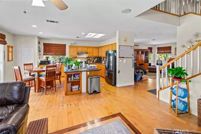 925 Hemingway Drive, Corona, CA 92878 - Photo 10