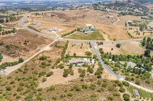 38580 Celine Cove, Murrieta, CA 92562 - Photo 2