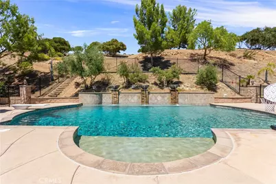 38580 Celine Cove, Murrieta, CA 92562 - Photo 4