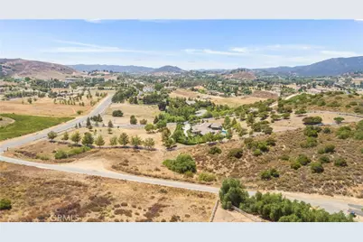 38580 Celine Cove, Murrieta, CA 92562 - Photo 72