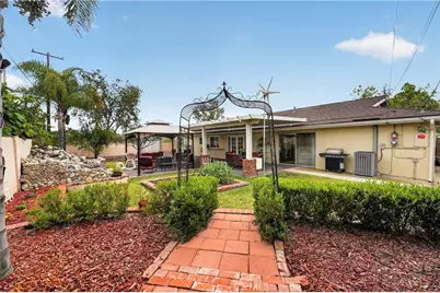 2789 E Oshkosh, Anaheim, CA 92806 - Photo 6