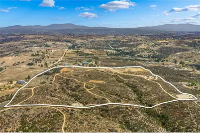38799 Calle Segovia, Temecula, CA 92592 - Photo 8