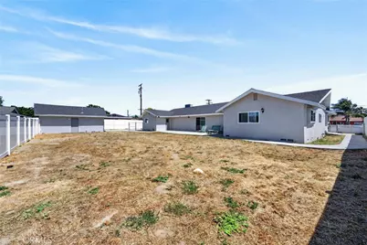 940 E Whittier, Hemet, CA 92543 - Photo 46