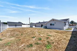 940 E Whittier, Hemet, CA 92543 - Photo 46