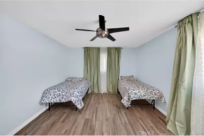 940 E Whittier, Hemet, CA 92543 - Photo 36
