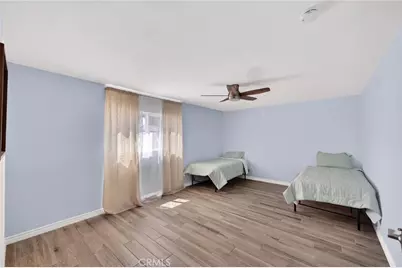 940 E Whittier, Hemet, CA 92543 - Photo 32
