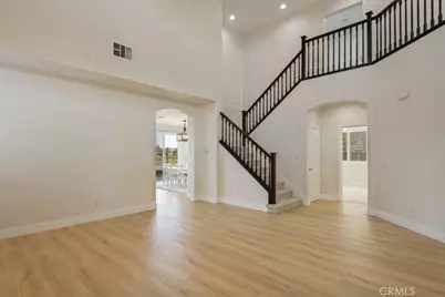 35640 Sainte Foy Street, Murrieta, CA 92563 - Photo 6