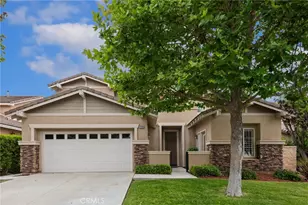 27122 Tube Rose St, Murrieta, CA 92562 - Photo 2