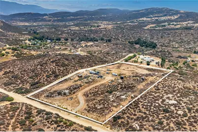 41720 Oak Canyon Road, Hemet, CA 92544 - Photo 4