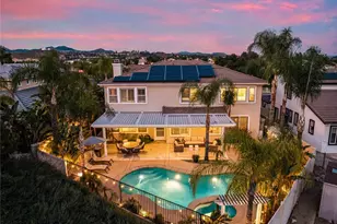 37701 Oxford Dr, Murrieta, CA 92562 - Photo 2