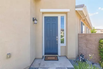 38121 Summer Ridge Drive, Murrieta, CA 92563 - Photo 4
