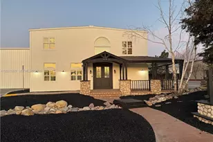428 N Curry St, Tehachapi, CA 93561 - Photo 1