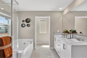 36600 Frangipani Dr, Winchester, CA 92596 - Photo 14
