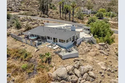 27756 Vista Del Valle, Hemet, CA 92544 - Photo 10