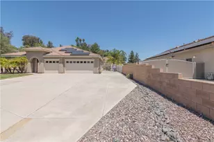 36951 Pebley Ct, Winchester, CA 92596 - Photo 4