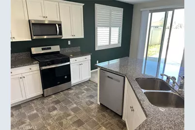 1289 Kingfisher, Hemet, CA 92545 - Photo 16