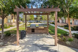 16408 Valencia Ave, Fontana, CA 92335 - Photo 20