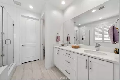 32042 Hyacinth Way, Temecula, CA 92591 - Photo 16