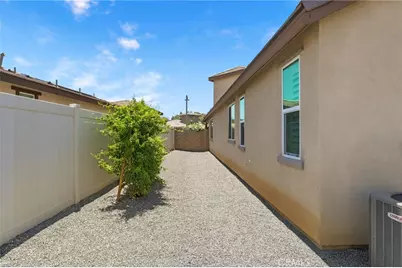 32042 Hyacinth Way, Temecula, CA 92591 - Photo 26