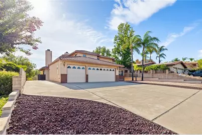 30127 White Wake, Canyon Lake, CA 92587 - Photo 2