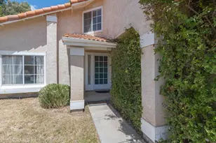 41760 Bargil Ct, Temecula, CA 92591 - Photo 2