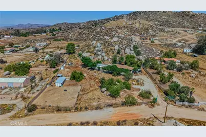 22740 Ramona, Nuevo, CA 92567 - Photo 12