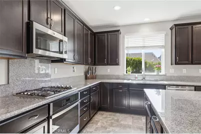34109 Kensington Street, Murrieta, CA 92563 - Photo 10