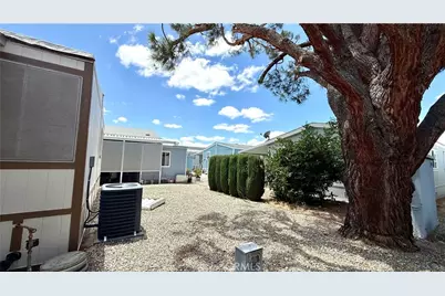 881 N Lake Street #69, Hemet, CA 92544 - Photo 8