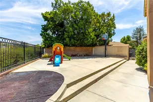 41762 Humber Dr, Temecula, CA 92591 - Photo 34
