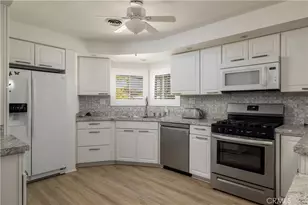 38230 Calle Arrebol, Murrieta, CA 92563 - Photo 14